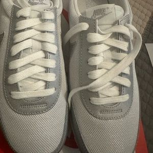 Nike  casual Bling tennis shoe